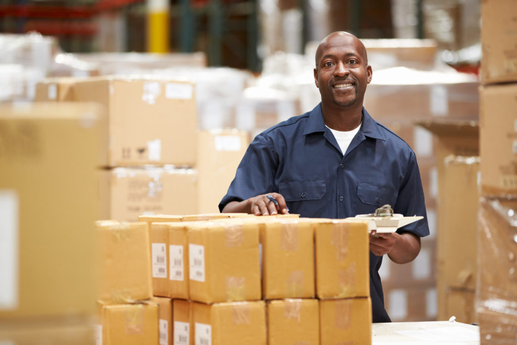 Worker,In,Warehouse,Preparing,Goods,For,Dispatch